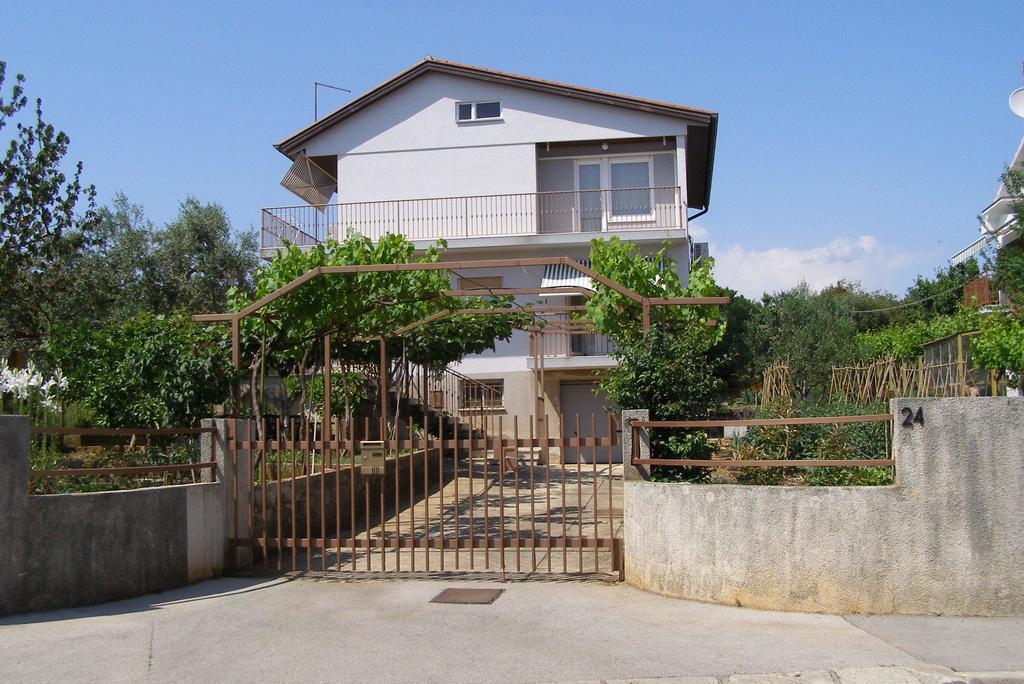 Apartment Vallelunga Pula Cameră foto